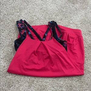 Lululemon tank top with sports bra